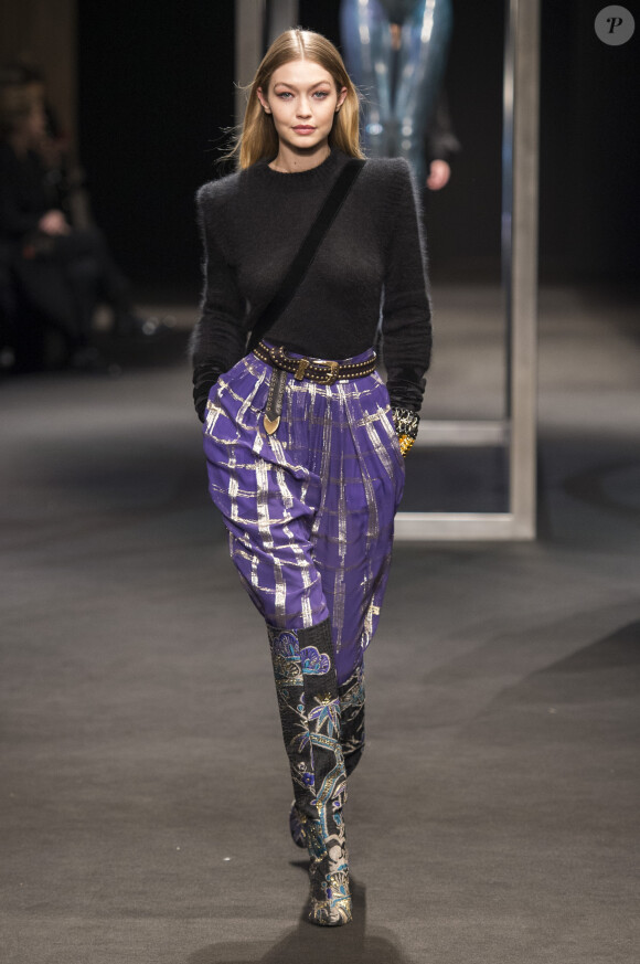 Défilé Alberta Ferretti lors de la Fashion Week Automne/Hiver 2018/2019 de Milan, le 21 février 2018.