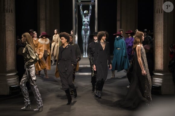 Défilé Alberta Ferretti lors de la Fashion Week Automne/Hiver 2018/2019 de Milan, le 21 février 2018.
