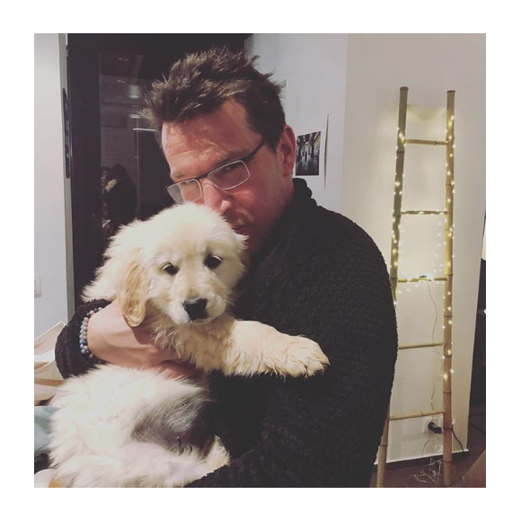 Benjamin Castaldi et sa femme ont adopté un chien ! Février 2018.