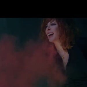 Mylène Farmer dans le clip de Rolling Stone