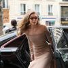 Gigi Hadid rentre à l'hôtel Royal Monceau à Paris le 27 février 2018. © Cyril Moreau / Bestimage