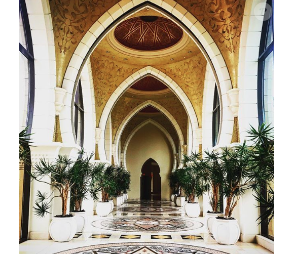 Sylvie Tellier en vacances avec sa petite famille à Dubaï. Février 2018.