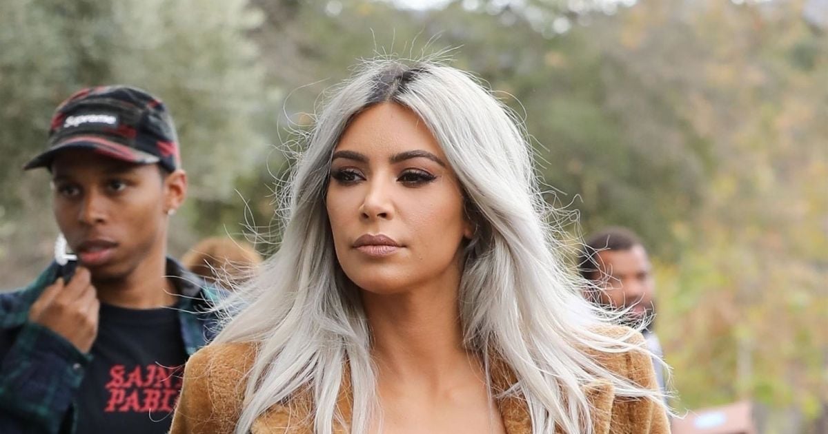 Exclusif - Kim Kardashian achète des fleurs pour la St Valentin au