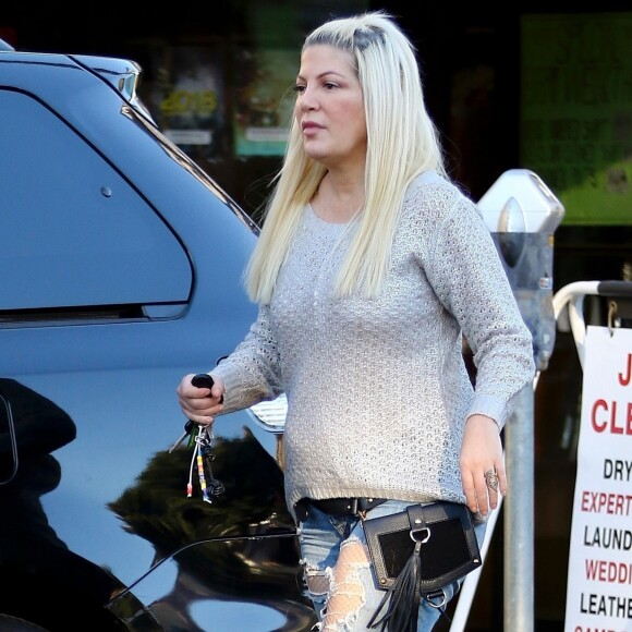 Exclusif - Tori Spelling à Los Angeles. Le 21 décembre 2017.