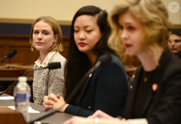 Evan Rachel Wood témoigne devant le Congrès américain, à Washington le 27 février 2018. L'actrice défend le Survivors' Bill of Rights Act pour le svictimes d'abus sexuels.