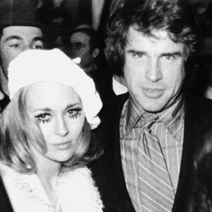 Warren Beatty et Faye Dunaway en 1968 à Paris