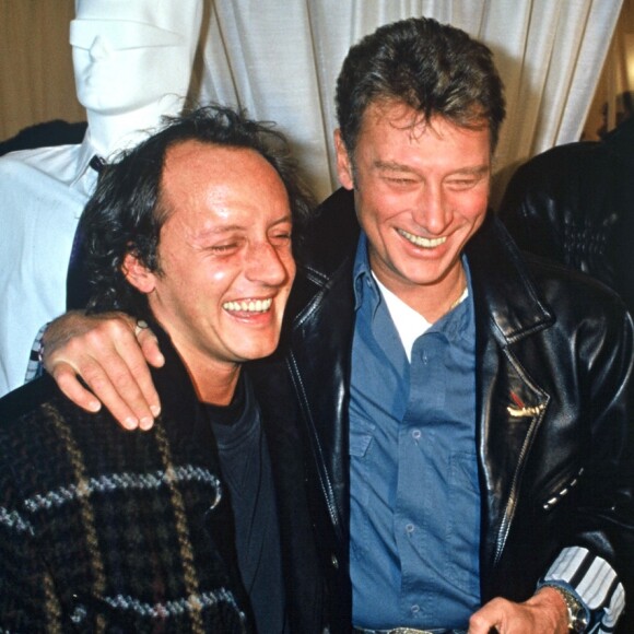 Johnny Hallyday et Didier Barbelivien à PAris en 1988. 