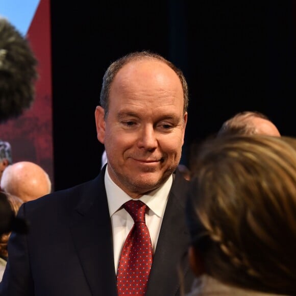 Le prince Albert II de Monaco a rencontré des témoins et leurs proches lors de la présentation au théâtre Princesse Grace le 1 mars 2018 du film documentaire "Monaco et la Guerre", réalisé par Frédéric Laurent. Un document qui a nécessité trois ans de travail et inclut les témoignages d'une trentaine de Monégasques. Ce film documentaire sera diffusé sur la chaine de Monaco Info. © Bruno Bebert / Pool retreint Monaco / Bestimage-Crystal