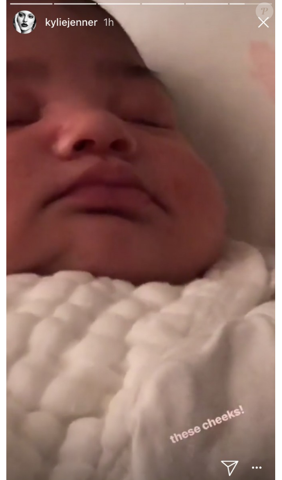 La fille Kylie Jenner et Travis Scott, Stormi, dans une vidéo publiée sur le compte Instagram de Kylie le 6 mars 2018
