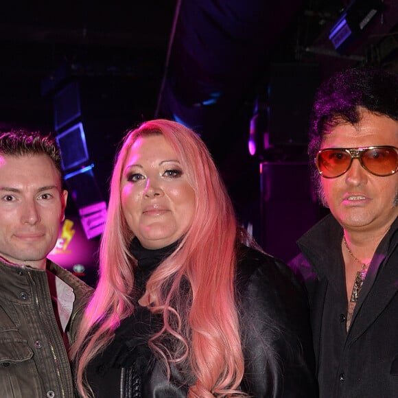 Loana Petrucciani avec Fred son compagnon et Eryl Prayer - Soirée "Public Buzz Awards 2015" au Showcase à Paris le 1er avril 2015.