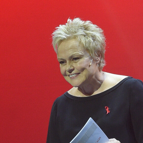 Muriel Robin lors de la représentation de la pièce "Les Monologues du Vagin" à Bobino. Paris, le 8 mars 2018. © Guirec Coadic/Bestimage