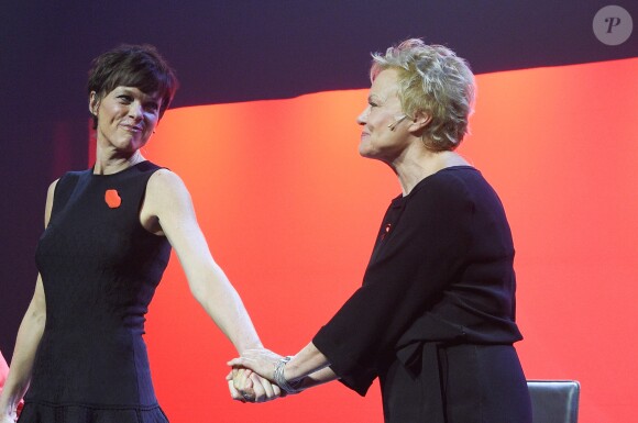 Anne Le Nen et Muriel Robin lors de la représentation de la pièce "Les Monologues du Vagin" à Bobino. Paris, le 8 mars 2018. © Guirec Coadic/Bestimage