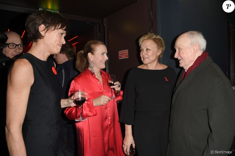 Michel Bouquet Est-il Le Père De Carole Bouquet Anne Le Nen, Carole Bouquet, Muriel Robin et Michel Bouquet lors de la
