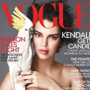 Kendall Jenner en couverture du numéro d'avril de Vogue US. Photo par Mert et Marcus.