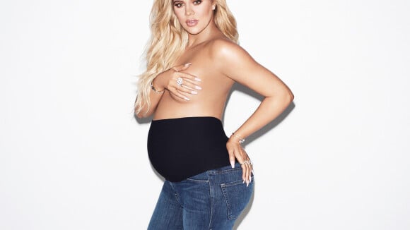 Khloé Kardashian enceinte : Topless et sexy en body, l'accouchement approche