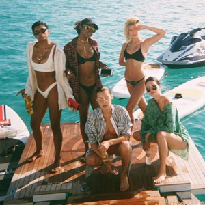 Renell Medrano, Justine Skye, Hailey Baldwin, Bella Hadid et Kendall Jenner. Photo publiée le 18 mars 2018.