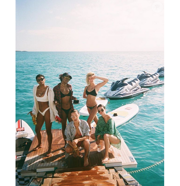 Renell Medrano, Justine Skye, Hailey Baldwin, Bella Hadid et Kendall Jenner. Photo publiée le 18 mars 2018.