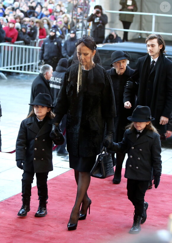 Céline Dion, son fils René-Charles Angélil et sa mère Thérèse Dion - Obsèques nationales de René Angélil en la Basilique Notre-Dame de Montréal, le 22 janvier 2016. © Dominique Jacovides/Bestimage