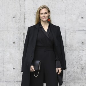 Bar Refaeli pose après le fashion show de Giorgio Armani, Milan, 24 février 2018. Photo by Marco Piovanotto/ABACAPRESS.COM