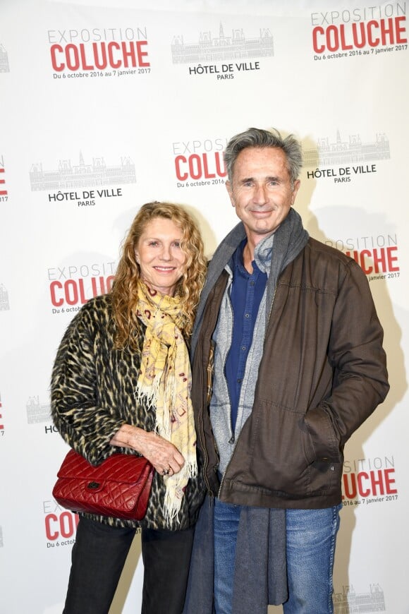 Thierry Lhermitte et sa femme Hélène - Vernissage presse de l'exposition "Coluche" à l'Hôtel de Ville de Paris le 5 octobre 2016. © Pierre Perusseau/Bestimage