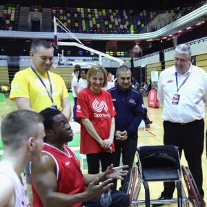 La duchesse Catherine de Cambridge, enceinte, et le prince William ont pris part le 22 mars 2018 à un événement organisé par l'association SportsAid dans l'enceinte sportive La Copper Box au Parc olympique de Londres. Il s'agissait de la dernière journée d'engagements de Kate avant son congé maternité.