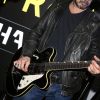 Le guitariste Yarol Poupaud - Vernissage de l'exposition "The Spirit of Rock" du photographe Philippe Hamon à la galerie Joseph à Paris, France, le 22 mars 2018. © Veeren/Bestimage