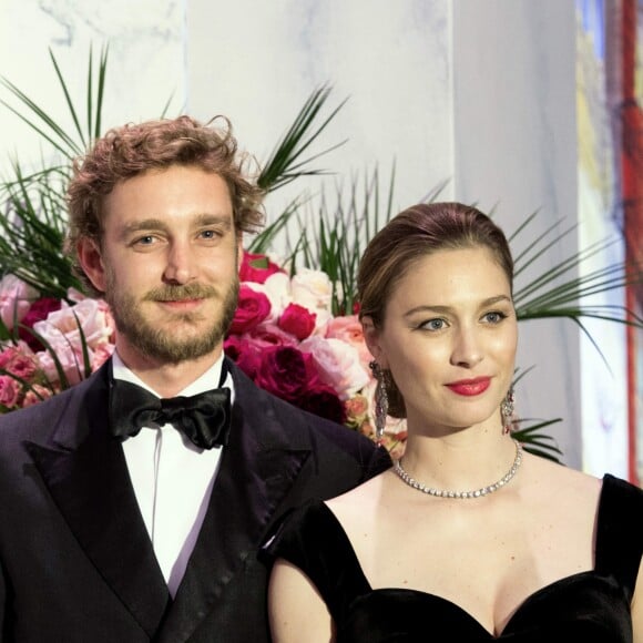 Beatrice Borromeo, superbe, est apparue enceinte de son deuxième enfant avec son mari Pierre Casiraghi lors du 64e Bal de la Rose au Sporting Monte-Carlo à Monaco le 24 mars 2018 © Pierre Villard / Palais Princier / SBM via Bestimage