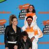 Mariah Carey et Nick Cannon avec leurs jumeaux Monroe et Moroccan aux Nickelodeon Kids' Choice Awards organisés à Inglewood, Californie, le 24 mars 2018.