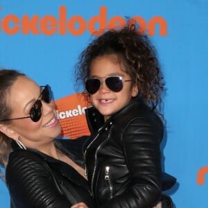 Mariah Carey et sa fille Monroe aux Nickelodeon Kids' Choice Awards organisés à Inglewood, Californie, le 24 mars 2018.