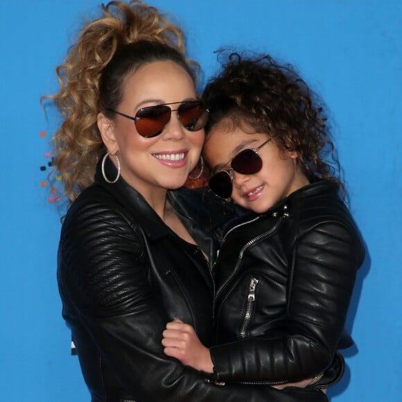 Mariah Carey et sa fille Monroe aux Nickelodeon Kids' Choice Awards organisés à Inglewood, Californie, le 24 mars 2018.