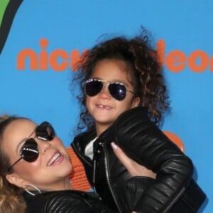 Mariah Carey et sa fille Monroe aux Nickelodeon Kids' Choice Awards organisés à Inglewood, Californie, le 24 mars 2018.