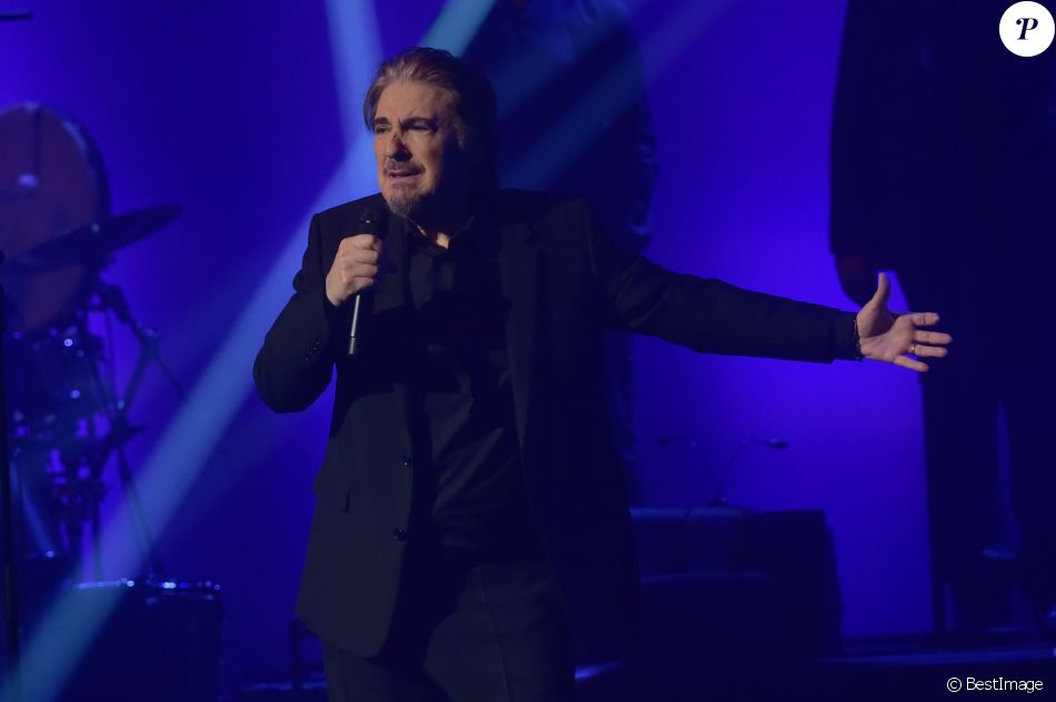 Exclusif - Concert de Serge Lama à la salle Pleyel à Paris - Jour 2. Le