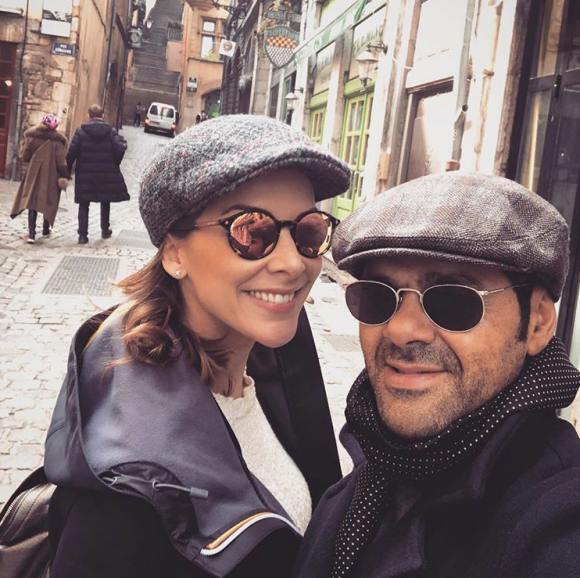 Mélissa Theuriau et Jamel Debbouze visitent Lyon pendant la tournée de l'humoriste, en représentation dans toute la France. Photo publiée le 28 mars 2018 sur Instagram.