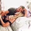 Heather Locklear et son boyfriend Chris Heisser, amour de jeunesse avec qui elle a renoué 40 ans plus tard. Photo Instagram 24 novembre 2017.