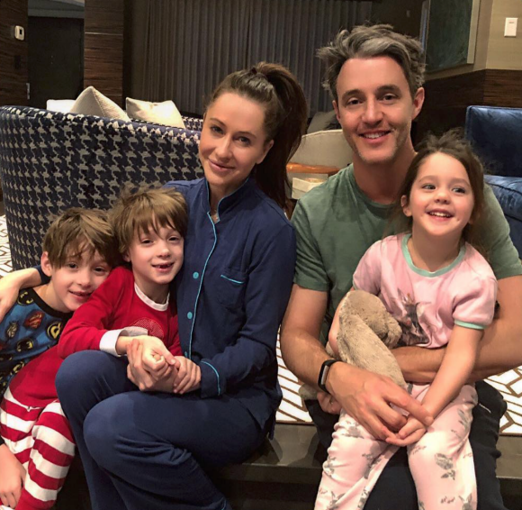 Jessica, Brian Mulroney et leurs trois enfants. Décembre 2017.