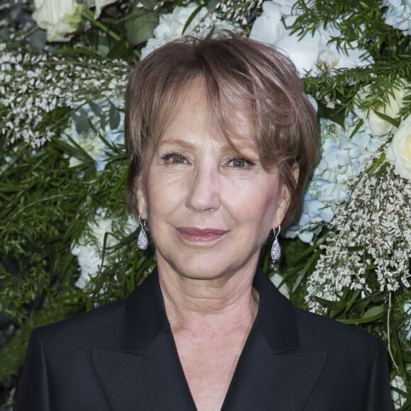 Nathalie Baye - Photocall de la 16e soirée Sidaction dans la salle de réception du Pavillon d'Armenonville à Paris, France, le 26 janvier 2018. © Olivier Borde/Bestimage