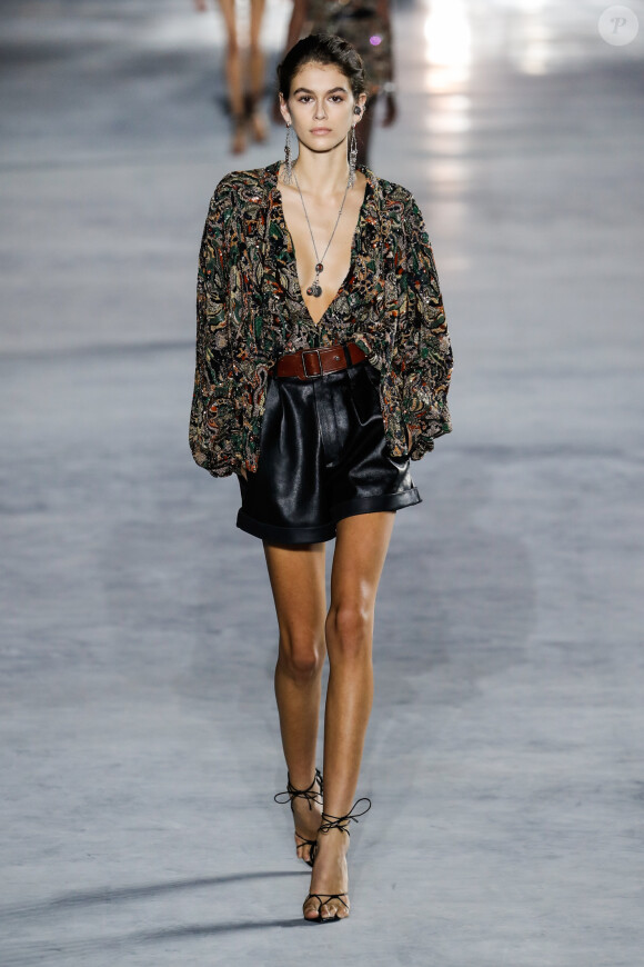 Kaia Gerber - Défilé Saint Laurent, collection printemps-été 2018 à Paris, le 26 septembre 2017.