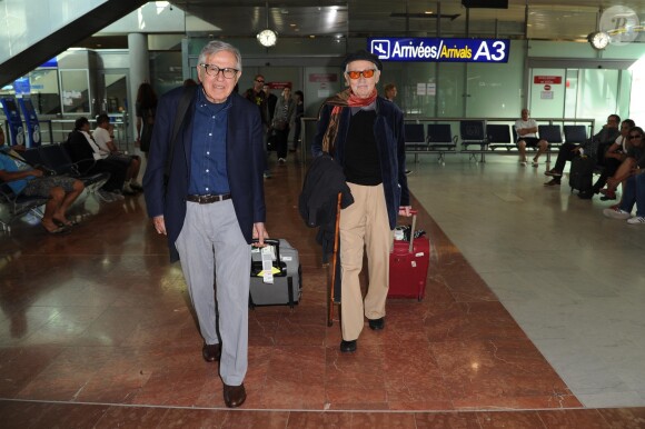 Les frères Paolo Taviani et Vittorio Taviani arrivent à l'aéroport de Nice, le 17 mai 2015