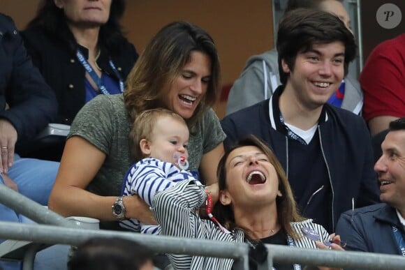 Amélie Mauresmo et son fils Aaron Mauresmo lors de France - Islande (Euro 2016) au Stade de France à Saint-Denis, le 3 juillet 2016. © Cyril Moreau/Bestimage