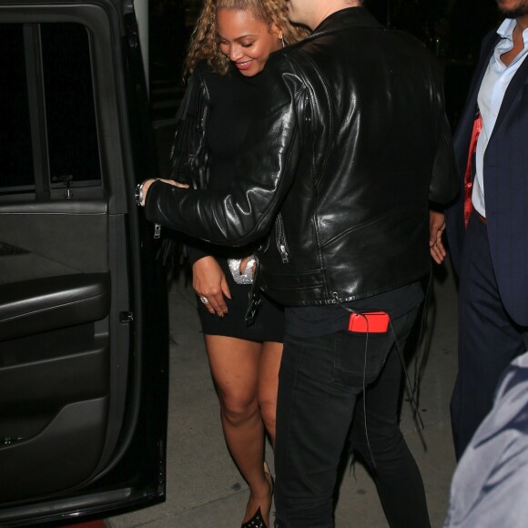 Beyoncé et Kelly Rowland quittent la soirée d'ouverture du magasin Dundas sur Melrose Avenue, à West Hollywood, le 24 avril 2018.