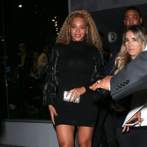 Beyoncé et Kelly Rowland quittent la soirée d'ouverture du magasin Dundas sur Melrose Avenue, à West Hollywood, le 24 avril 2018.