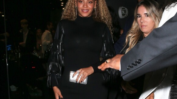 Beyoncé : Stylée et détendue après Coachella, avec Kelly Rowland