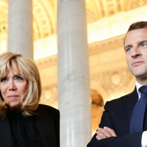 Le président de la République française Emmanuel Macron et sa femme la Première Dame Brigitte Macron (Trogneux) visitent la librairie du Congrès à Washington aux Etats Unis, le 25 avril 2018. © Stéphane Lemouton/Bestimage