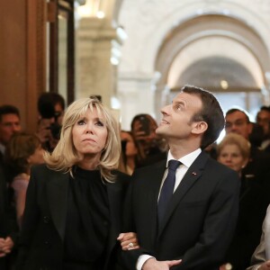 Le président de la République française Emmanuel Macron et sa femme la Première Dame Brigitte Macron (Trogneux) visitent la librairie du Congrès à Washington aux Etats Unis, le 25 avril 2018. © Stéphane Lemouton/Bestimage