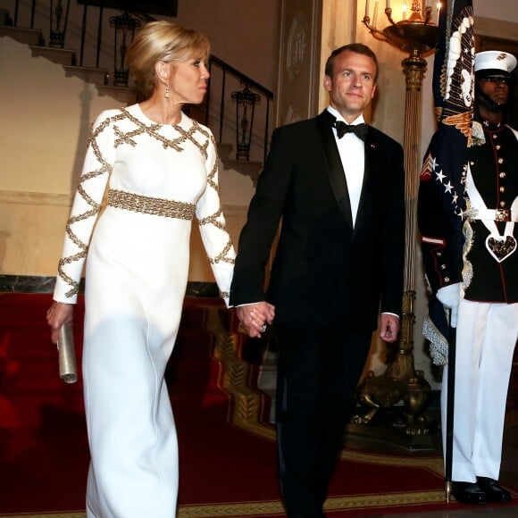 Le président de la République française Emmanuel Macron et sa femme la Première Dame Brigitte Macron (Trogneux) - Dîner en l'honneur du président de la République française et sa femme la première dame à la Maison Blanche à Washington, The District, Etats-Unis, le 24 avril 2018. © Dominique Jacovides/Bestimage