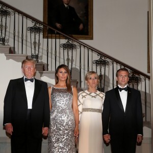 Le président américain Donald Trump, sa femme la Première Dame Melania Trump, le président de la République française Emmanuel Macron et sa femme la Première Dame Brigitte Macron (Trogneux) - Dîner en l'honneur du président de la République française et sa femme la première dame à la Maison Blanche à Washington, The District, Etats-Unis, le 24 avril 2018. © Dominique Jacovides/Bestimage