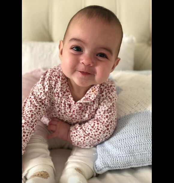 Georgina Rodriguez publie des portaits des jumeaux de Cristiano Ronaldo Eva et Mateo ainsi que de leur fille Alana Martina sur Instagram. Avril 2018.