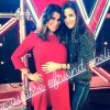 Karine Ferri, enceinte, en robe rouge Claudie Pierlot lors de l'émission "The Voice" du 28 avril 2018. Photo publiée sur Instagram.