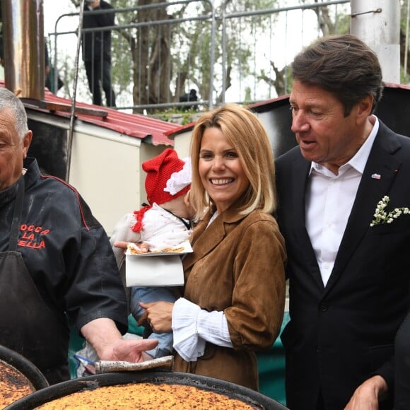 Exclusif - Christian Estrosi (le maire de Nice) et sa femme Laura Tenoudji - Christian Estrosi (le maire de Nice) et sa femme Laura Tenoudji ont fêté en famille le 1er mai dans les jardins de Cimiez pour la Fête des Mai à Nice, le 1er mai 2018. © Bruno Bebert/Bestimage