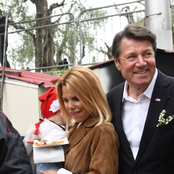 Exclusif - Christian Estrosi (le maire de Nice) et sa femme Laura Tenoudji - Christian Estrosi (le maire de Nice) et sa femme Laura Tenoudji ont fêté en famille le 1er mai dans les jardins de Cimiez pour la Fête des Mai à Nice, le 1er mai 2018. © Bruno Bebert/Bestimage